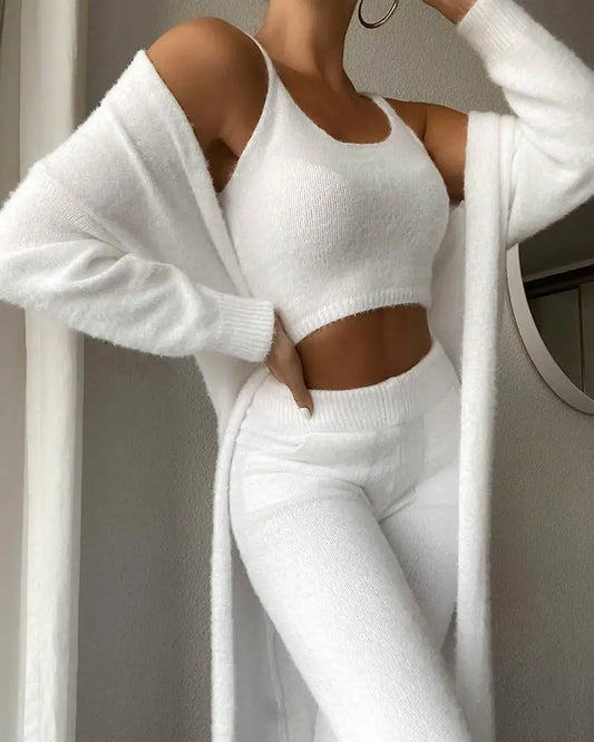 Cozy 3-Piece Fall Winter Women's Fleece Pajama Set with Robe - Soft Lounge Wear for Ultimate Comfort