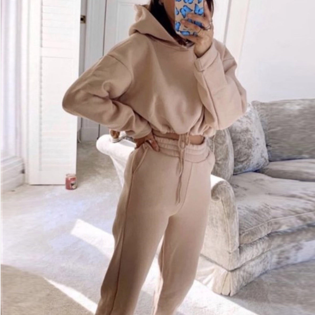 Stylish Women's 2-Piece Jogging Suit - Sexy Long Sleeve Hoodie & Comfortable Tracksuit for Fitness and Casual Wear